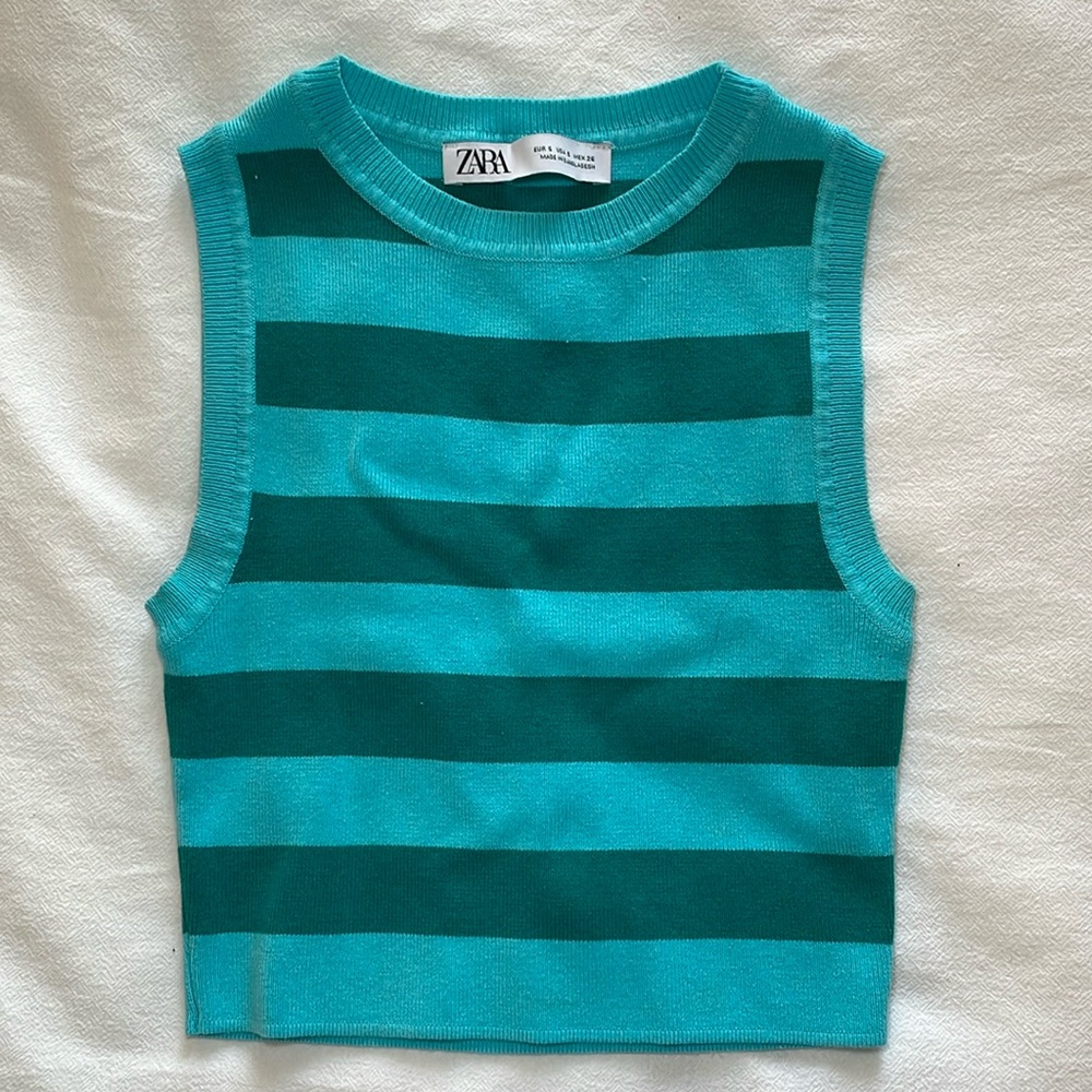 Zara crop top, size small